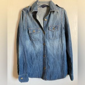 🌞Gap Blue Faded Long Sleeve Button Down Chambray Denim Shirt Blouse